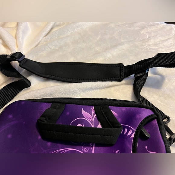 8x10 inch purple neoprene tablet case with padded shoulder strap - Picture 8 of 11